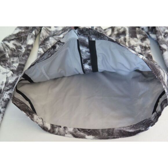 Lululemon Women's Sz 4 Black/White Take Flight Break a Trail Jacket $268 - Rare - Picture 8 of 15